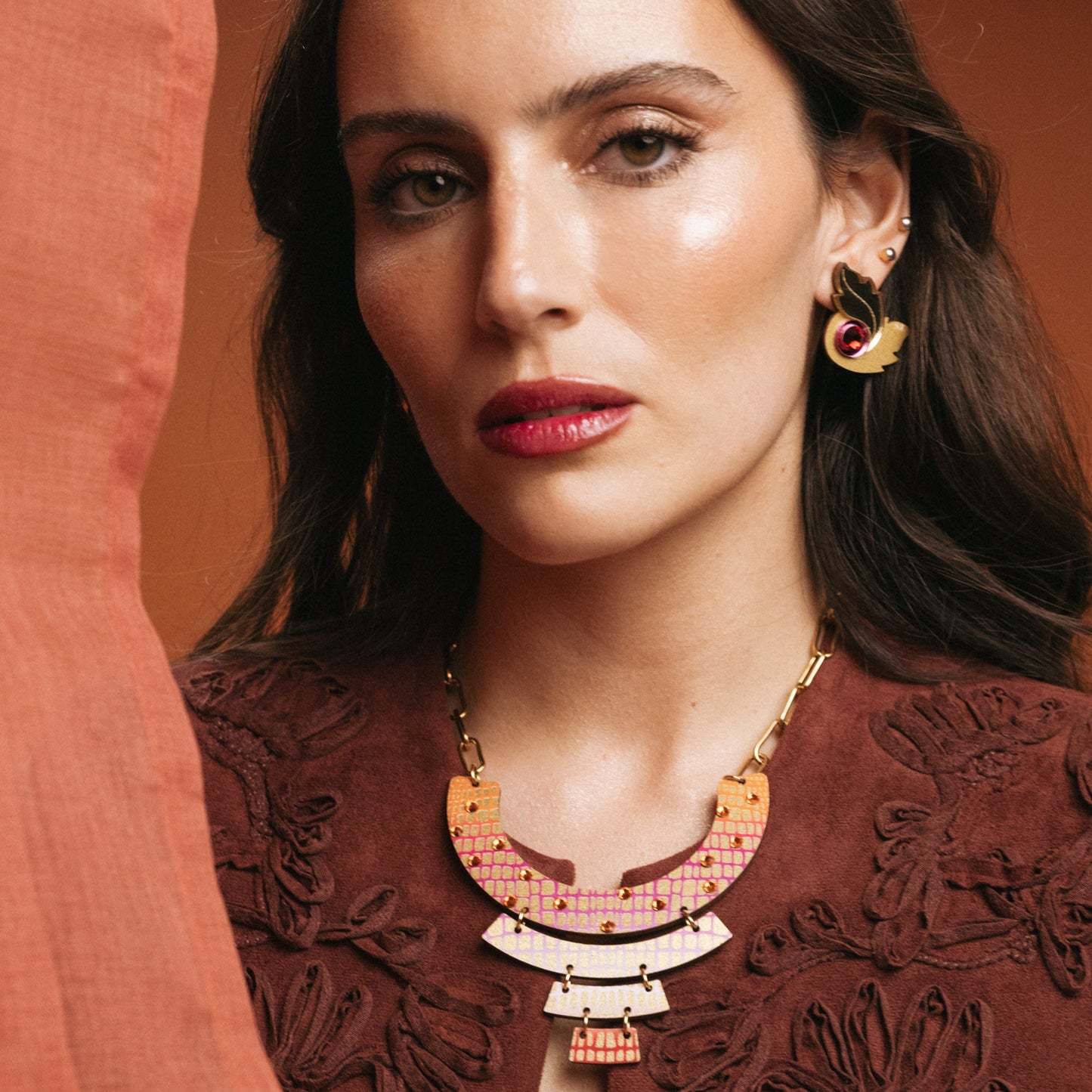 Colar Tribal Croco