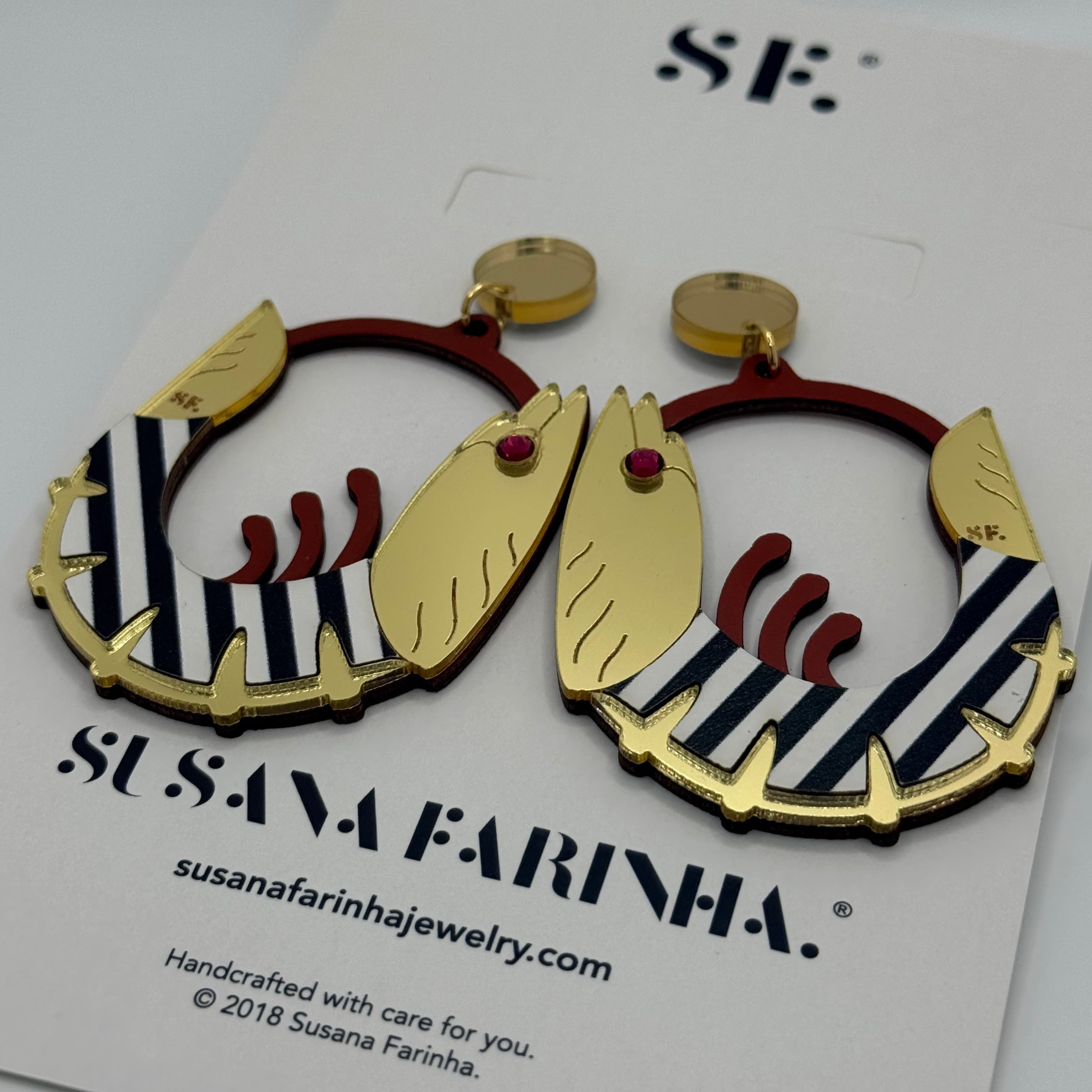 Brincos “La Dolce Gambera”